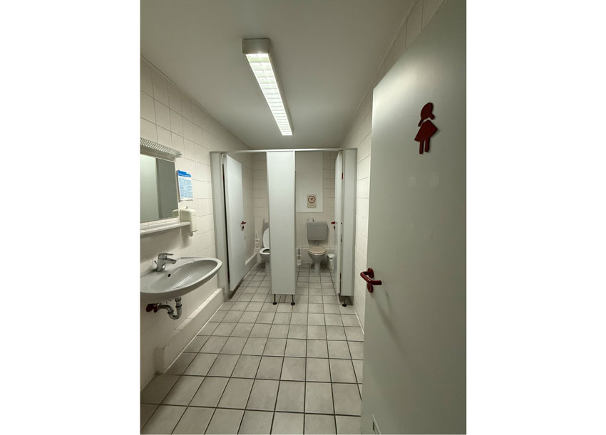 damen-toiletten-bueroflaechen-obergeschoss-industriegebiet-wallersheim-koblenz-zu-vermieten