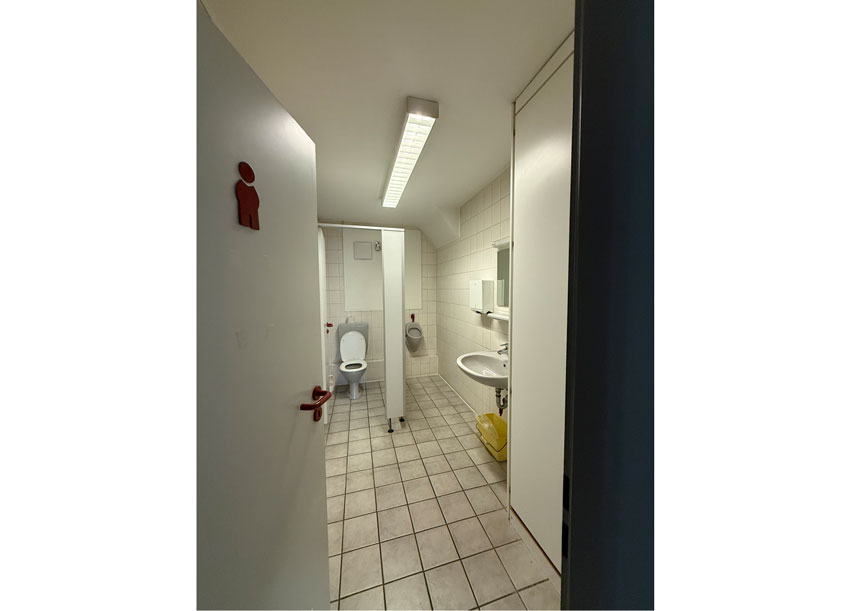 herren-toiletten-bueroflaechen-obergeschoss-industriegebiet-wallersheim-koblenz-zu-vermieten